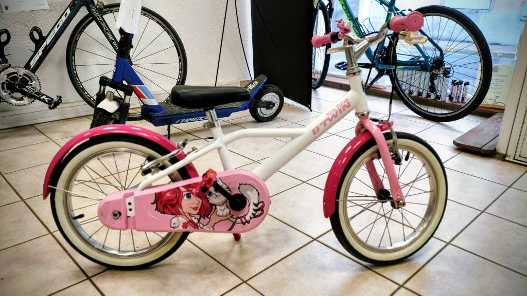 Vélo enfant b'Twin d'occasion révisé à l'atelier reCyclo